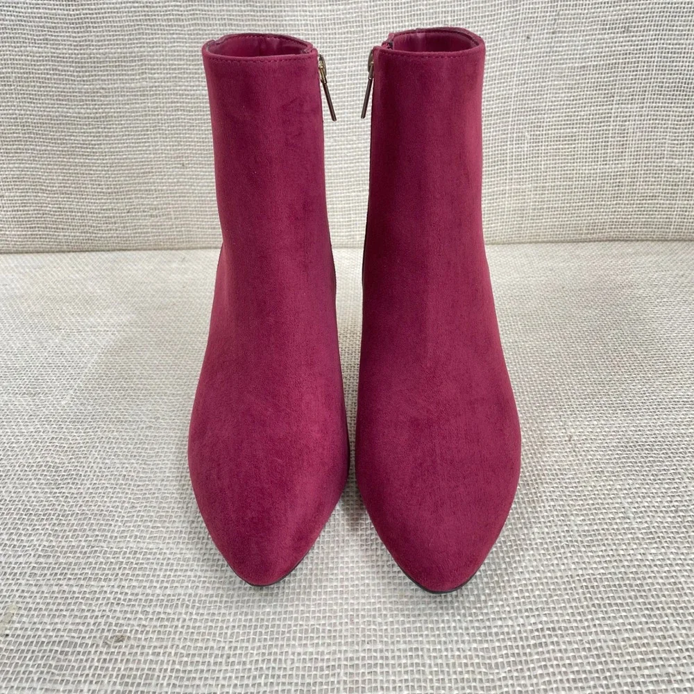 Crown and Ivy NEW Womens Wine Suede Pointed Toe‎ Block Heel Ankle Boots Size 9